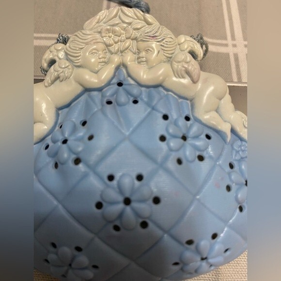 Vintage Avon Sachet Scent Holder Blue Purse with Cherubs Adorned Aromatherapy. - Picture 4 of 6